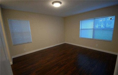 Welcome to this charming first-floor, one-bedroom - photo 11