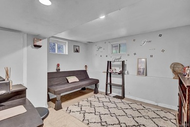 Welcome to 17 Shonnard Avenue, Freeport. A spacious 5-bedroom, 2 - photo 21