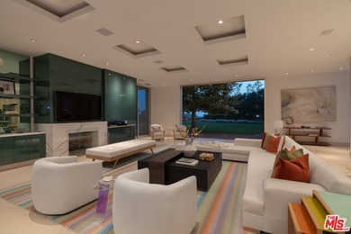 Museum Modern in Prime Huntington Palisades. Over 1.36 acres of - photo 23