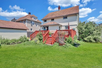 Welcome to 17 Shonnard Avenue, Freeport. A spacious 5-bedroom, 2 - photo 23