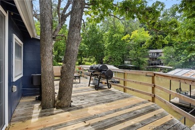 Experience premier lakefront living at its finest in Sunrise - photo 24