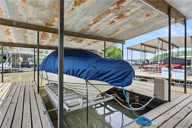 Experience premier lakefront living at its finest in Sunrise - photo 31