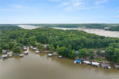 Experience premier lakefront living at its finest in Sunrise - photo 37