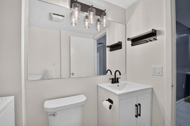 Spacious & bright, 2BR/ 2.5BA townhome in the desirable all-ages - photo 15