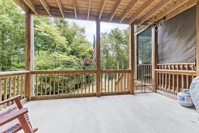 Escape to this stunning 3 bedroom, 3.5 bathroom waterfront - photo 28
