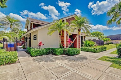 Spacious & bright, 2BR/ 2.5BA townhome in the desirable all-ages - photo 39