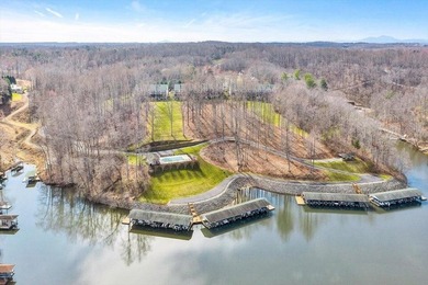Escape to this stunning 3 bedroom, 3.5 bathroom waterfront - photo 41
