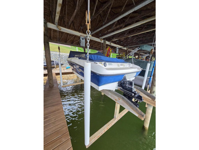 Escape to this stunning 3 bedroom, 3.5 bathroom waterfront - photo 42