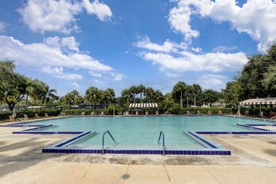 Spacious & bright, 2BR/ 2.5BA townhome in the desirable all-ages - photo 49