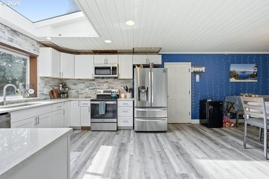Welcome to 6337 SE Brownlee Rd! Nestled on nearly a full acre in - photo 9