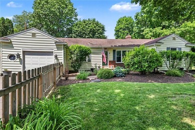 Welcome home to this spacious and beautifully updated 1,499 sq - photo 1