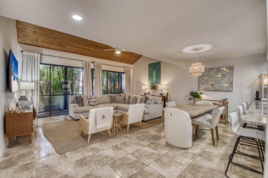 Lake Townhome/Townhouse For Sale in Palm Beach Gardens, Florida