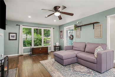 Welcome home to this spacious and beautifully updated 1,499 sq - photo 4