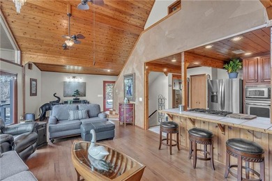 Offered mostly furnished, this 3 bedroom, 3.5 bath allows you to - photo 11