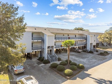 A resort-style community just minutes from historic downtown New - photo 2