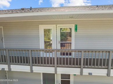 A resort-style community just minutes from historic downtown New - photo 4