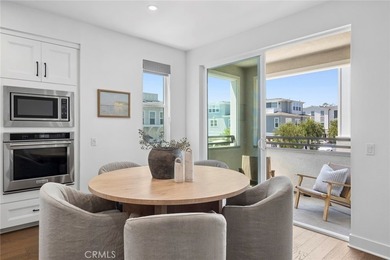 Rarely available, this exceptional 3-bedroom, 2.5-bath end-unit - photo 15
