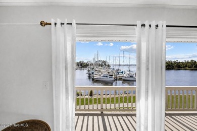 A resort-style community just minutes from historic downtown New - photo 10