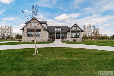 SOLD FULLY FURNISHED - Located right on the golf course and on 1 - photo 2