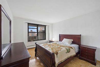 New to the Rego Park market: a charming one-bedroom home in the - photo 7