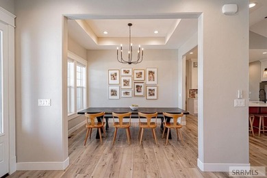 SOLD FULLY FURNISHED - Located right on the golf course and on 1 - photo 8