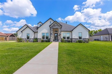 New City Lake Home For Sale in Mount Pleasant Texas