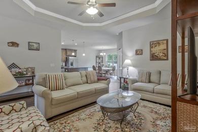 Built in 2017 and thoughtfully designed for comfortable everyday - photo 8
