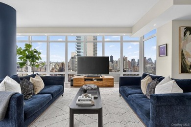 From Central Park to the East River bridges, you will be - photo 20