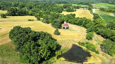 A Private Sanctuary of Beauty and Independence. Just beyond the - photo 31
