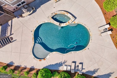 Welcome to your own private resort in the highly sought-after - photo 3