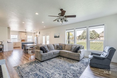 Spacious country living with room to grow. On shared well and - photo 7
