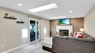 Well-maintained 1,872 sq. ft. colonial featuring 3 bedrooms, 1.5 - photo 15