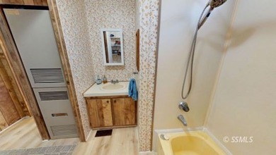 A house you have got to see! This updated, well kept and - photo 19