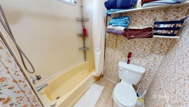A house you have got to see! This updated, well kept and - photo 21