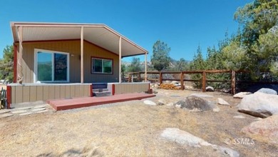 A house you have got to see! This updated, well kept and - photo 23