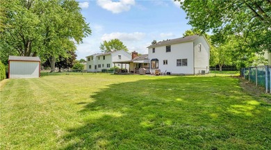 Well-maintained 1,872 sq. ft. colonial featuring 3 bedrooms, 1.5 - photo 32