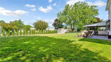 Well-maintained 1,872 sq. ft. colonial featuring 3 bedrooms, 1.5 - photo 34