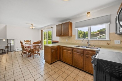 Lovely Webster Split-Level! This beautifully maintained home - photo 8