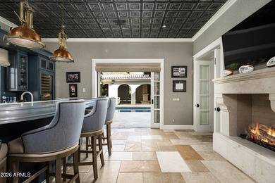 Ideally positioned in Windgate Pass overlooking the fully