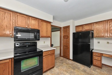 One-owner, meticulously maintained 3 bedroom Colonial located on - photo 16