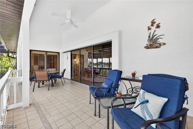 Elevated, impeccably maintained, and built with exceptional - photo 17