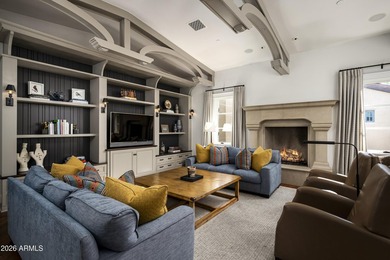 Ideally positioned in Windgate Pass overlooking the fully