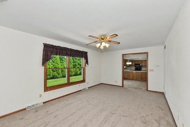 One-owner, meticulously maintained 3 bedroom Colonial located on - photo 19