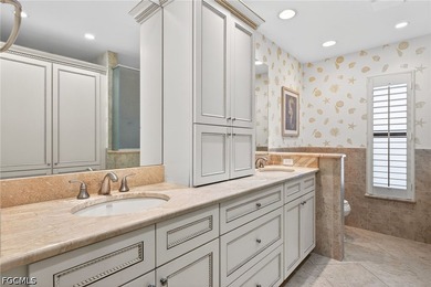 Elevated, impeccably maintained, and built with exceptional - photo 28