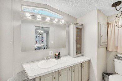 JUST LISTED!!! Lakefront 3BR/2BA with Florida room and tile - photo 40