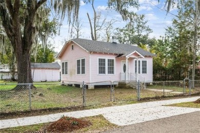 Lake Home For Sale in Mandeville, Louisiana