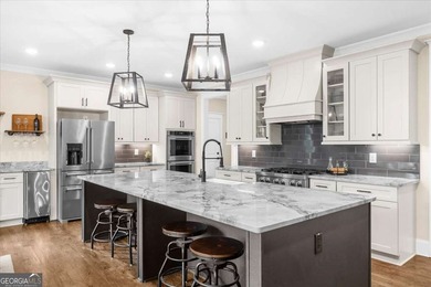 You will be AMAZED at this private, almost NEW construction home - photo 17