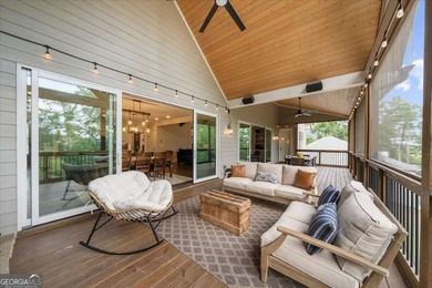 You will be AMAZED at this private, almost NEW construction home - photo 24
