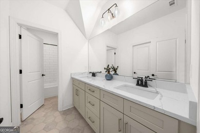 You will be AMAZED at this private, almost NEW construction home - photo 35