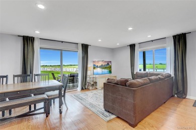 (private lake, pond, coastal) Home Sale Pending in Freeport New York